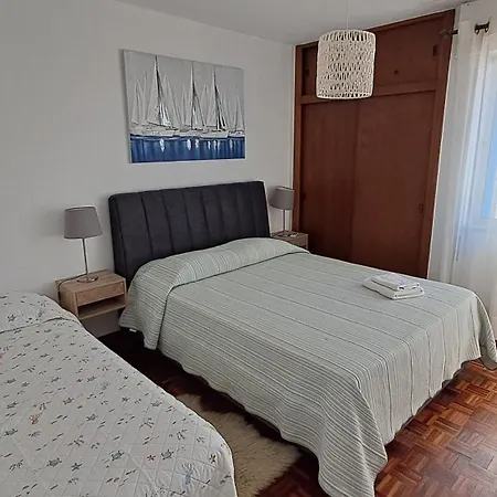 Sea View Urban Apartment *